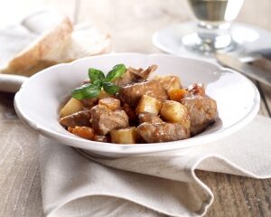 GUISO DE CARNE DE CERDO CON PATATAS